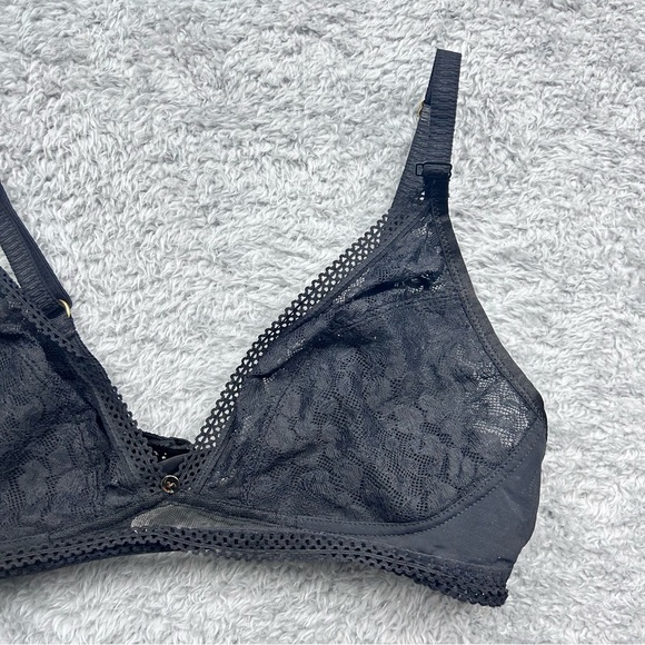 Chantelle SPIRIT 11A8 Black Lace Wirefree Bra with J-Hook Back Sz M - Picture 5 of 16